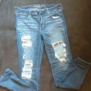 American eagle ripped skinny jeans